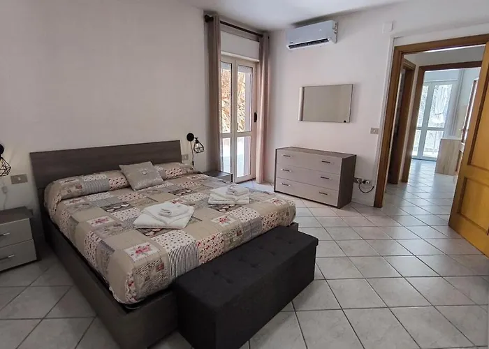 Apartman Il Fortino - Three-room La Maddalena